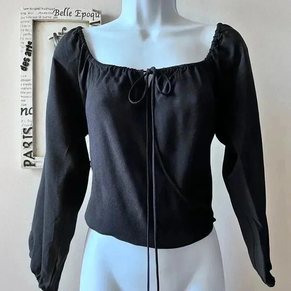 TOBI Black Cropped Wrap Top Size L - Picture 2 of 9